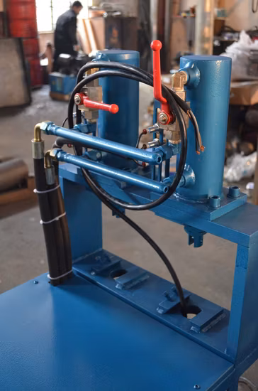 Punzonadora hidráulica completamente automática, punzonadora de ángulo de corte de tubo cuadrado de acero inoxidable, prensa hidráulica